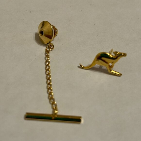 Gold Coloured Kangaroo Tie Pin - Picture 3 of 4